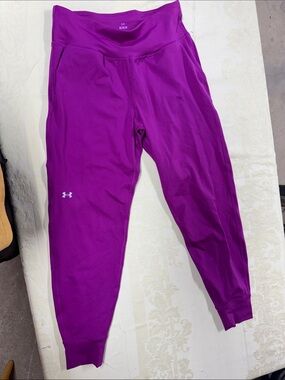 Under Armour Magenta Active Pants
